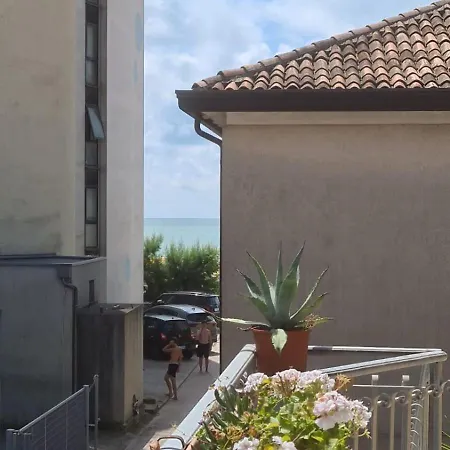 30mt Dalla Spiaggia Con Terrazza Vista Mare Casa vacanze